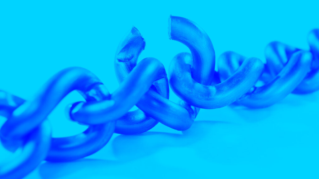 A chain with a broken link, indicating how a company can have the strongest technical security elements, but people can let in an attacker and bypass those efforts.